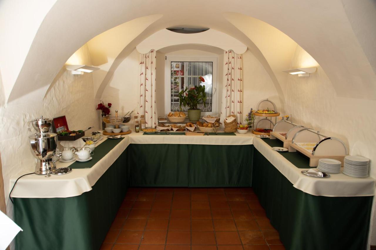 Hotel Schlair Kremsmünster エクステリア 写真