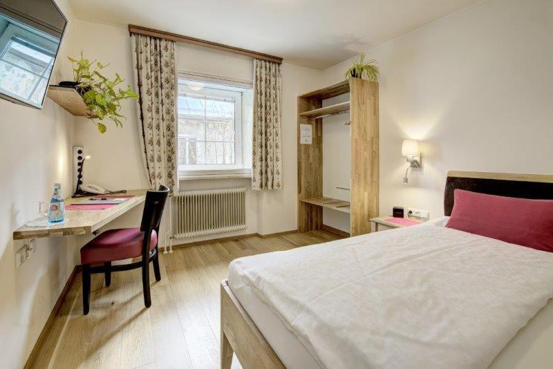 Hotel Schlair Kremsmünster エクステリア 写真