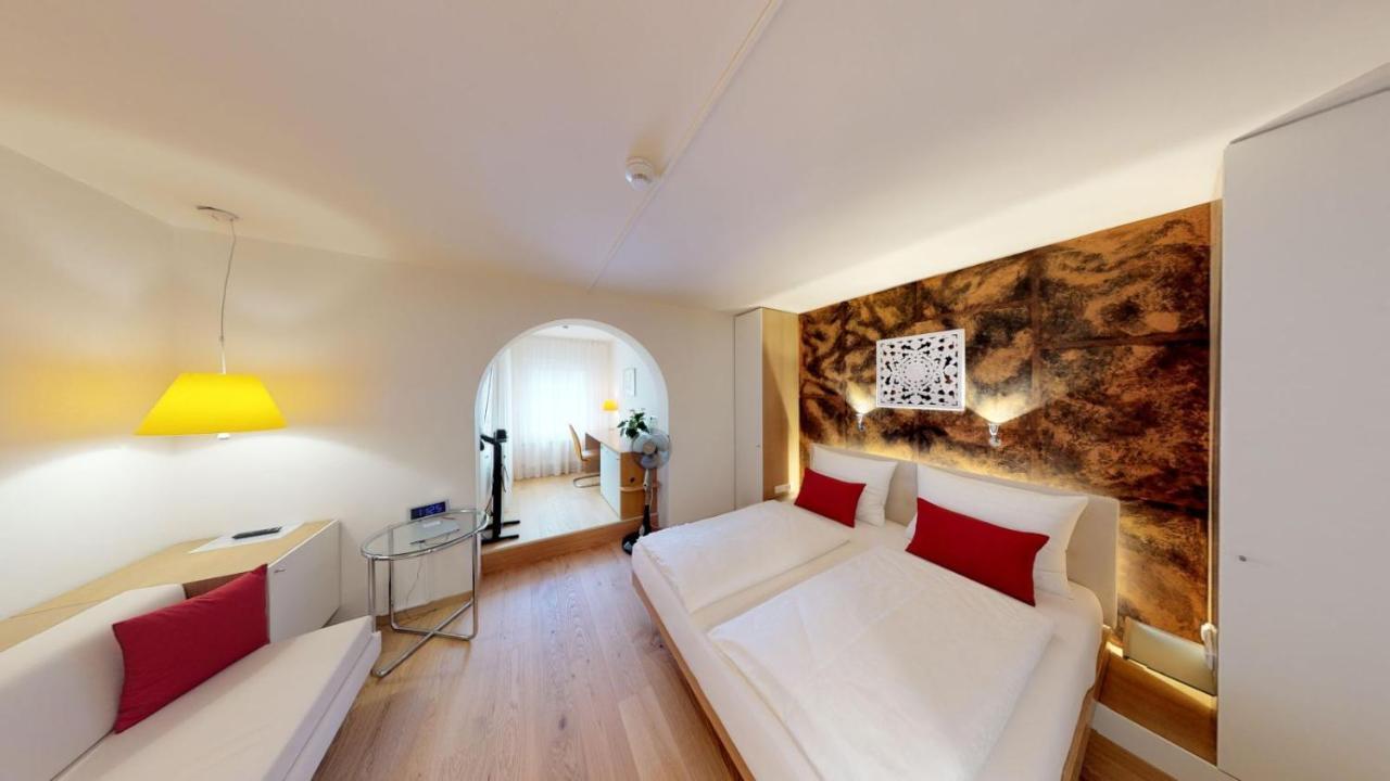 Hotel Schlair Kremsmünster エクステリア 写真