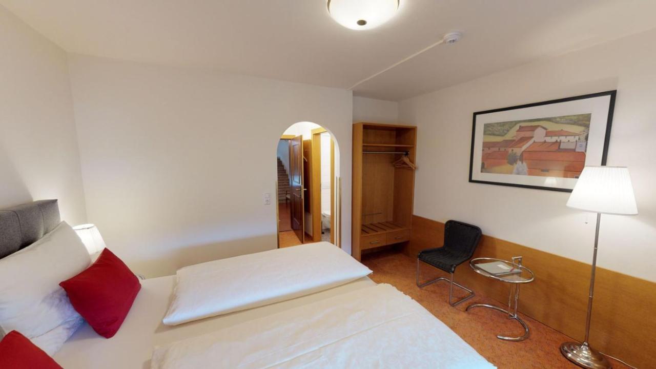 Hotel Schlair Kremsmünster エクステリア 写真